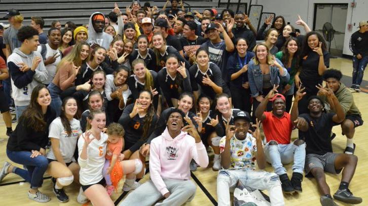 Pirates supporting Pirates, Ventura College Volleyball